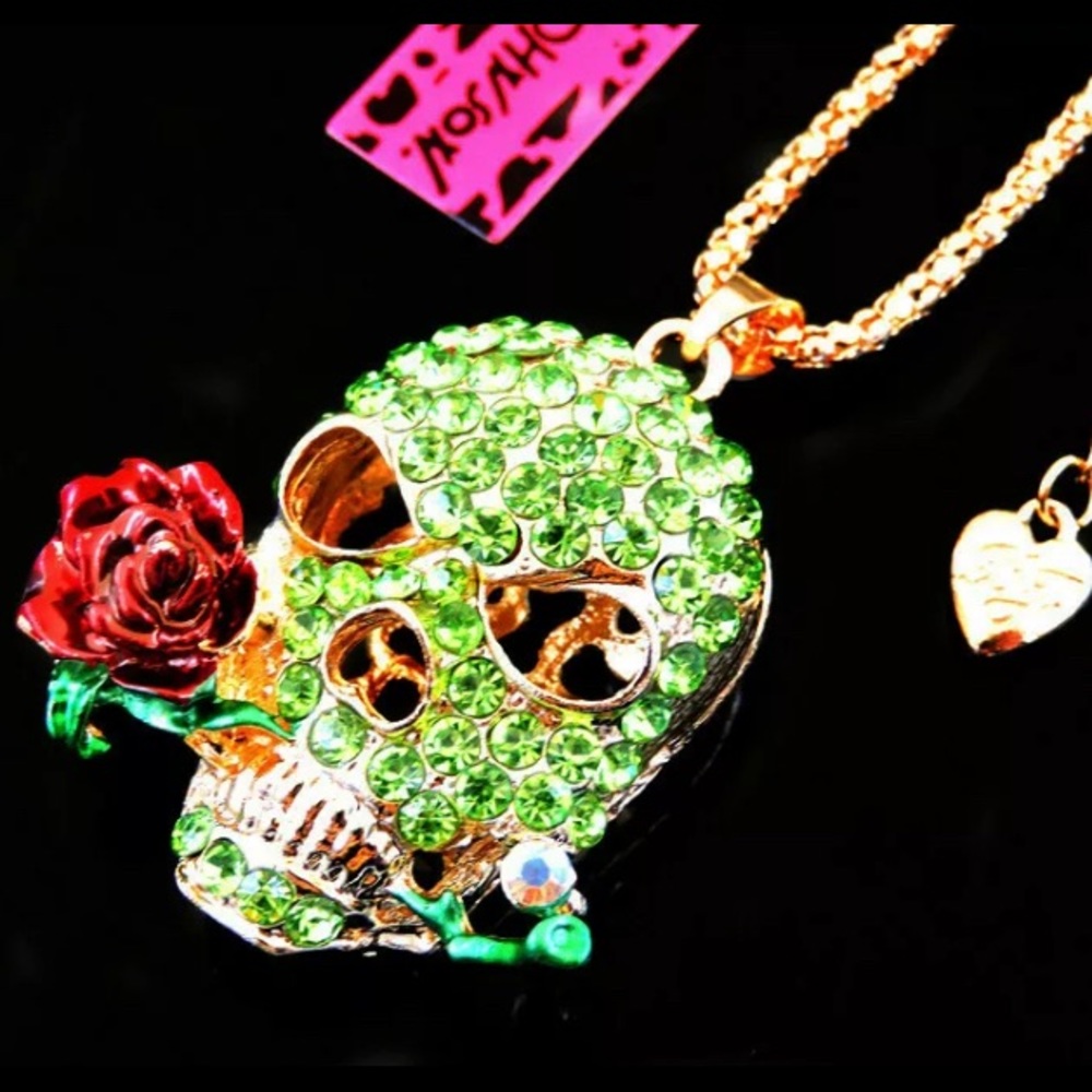 💀🌺BETSEY JOHNSON~ Candy SkullNecklace